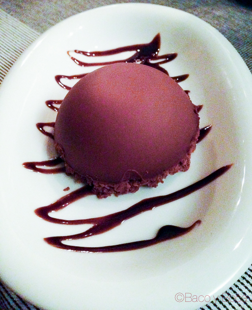 Pulga de chocolate en el filete Ruso restaurante Barcelona